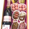 moet y cake popsicles
